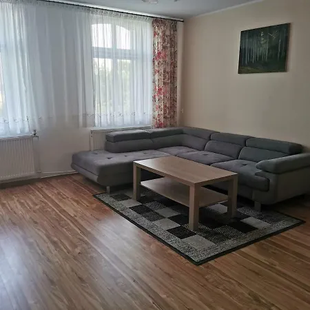 Nr 3 W Starym Nadlesnictwie 아파트 *